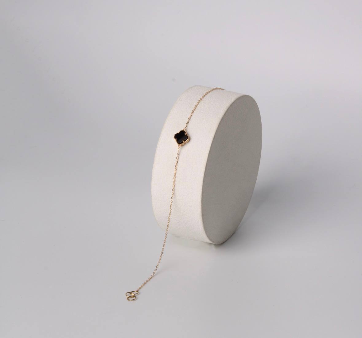 دستبند طلای ونکلیف (Van Cleef) سنگ رنگی